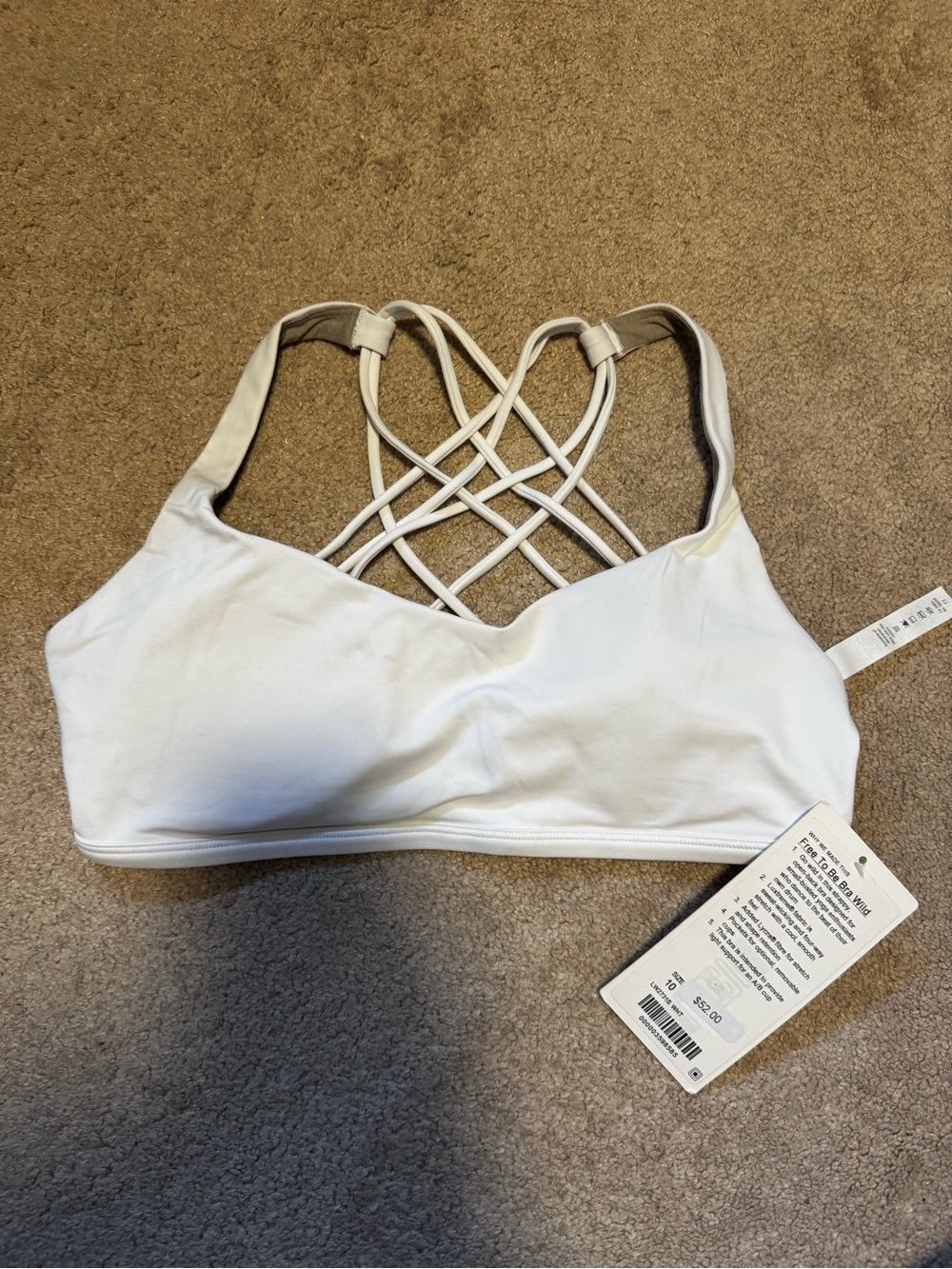 Lululemon free to be wild bra size 10 BNWT